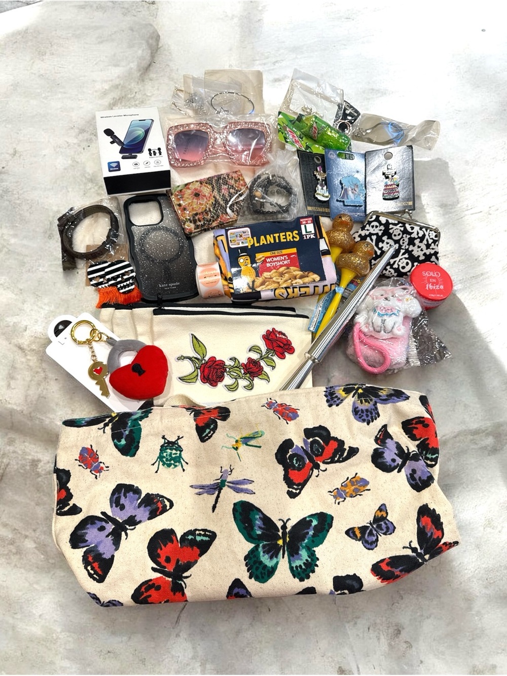 Random bundle of items in tote nwt nwot 32 pieces